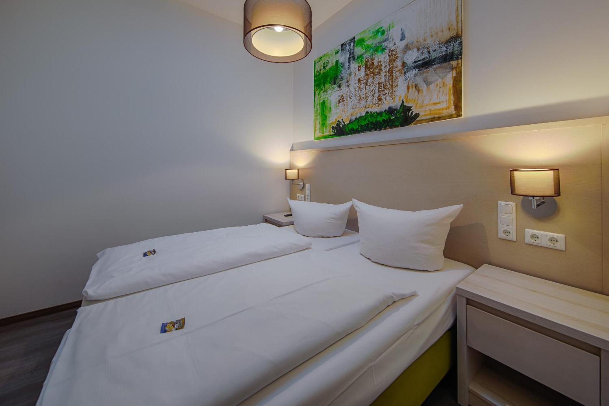 Hotel Fuersteneck Bernburg Bagian luar foto